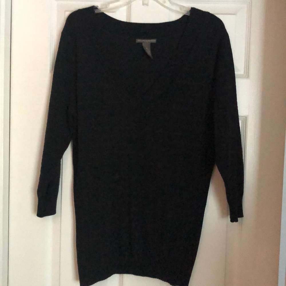 Cute Hilliard and Hanson black sweater!